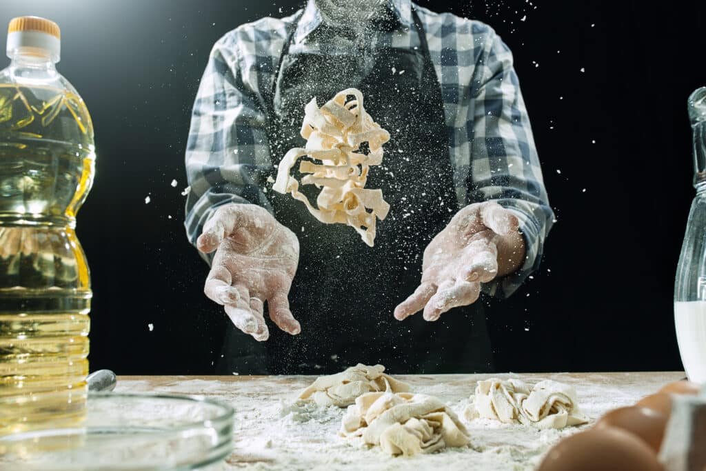 An image of a chef making skinny konjac pasta